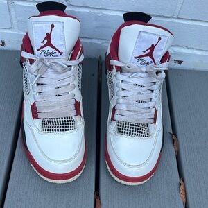 listing-status-banner